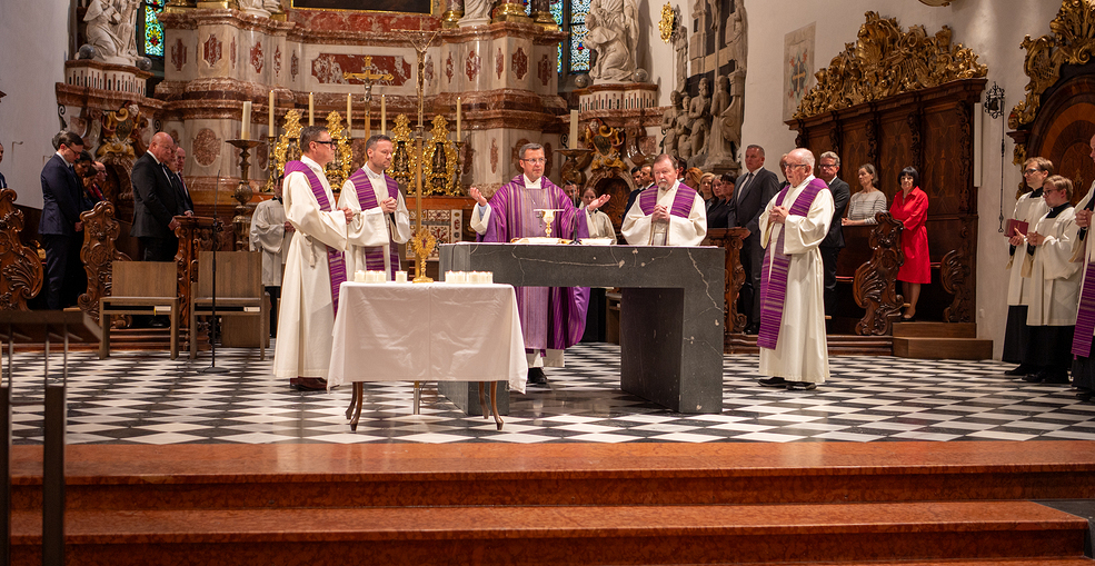 Gedenkgottesdienst in Graz: 'Tragen wir gemeinsam das Unerträgliche'