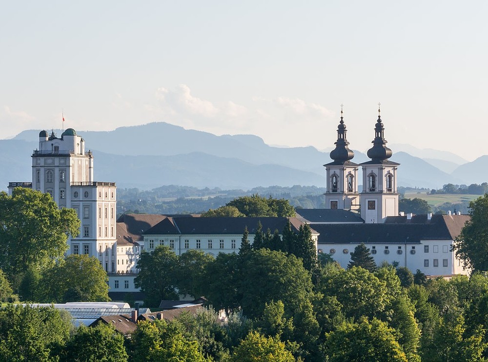 450 Firmlinge bei 'SpiriNight' im Stift Kremsmünster