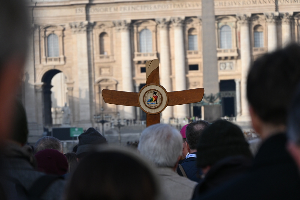 Pilger auf dem Weg zur Heiligen Pforte im Petersdom / Heiliges Jahr 2025 / Paul Wuthe / Kathpress Heiliges Jahr wieder mit dem Papst